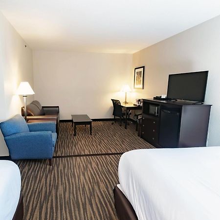 Cobblestone Inn & Suites Maryville Екстериор снимка