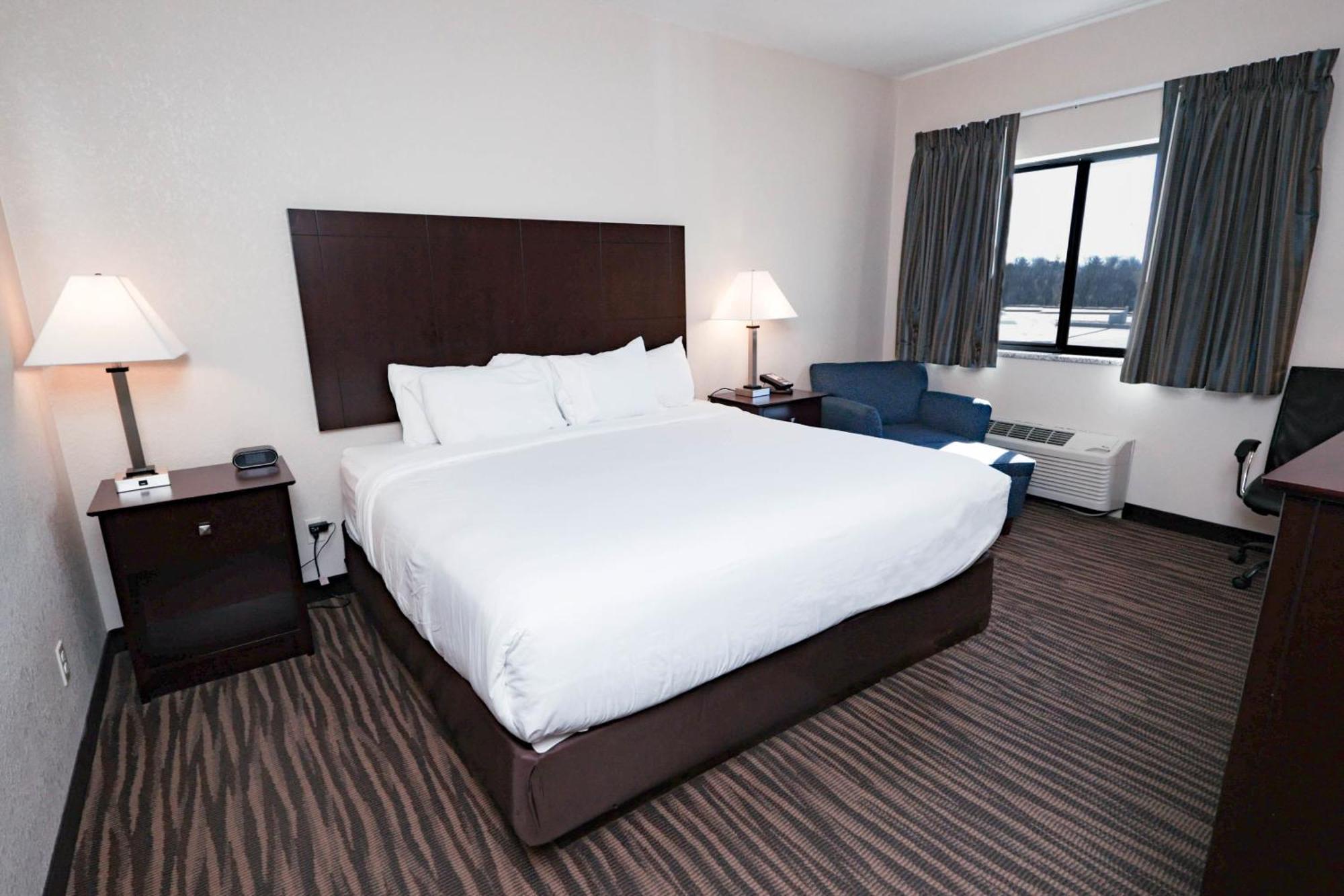 Cobblestone Inn & Suites Maryville Екстериор снимка
