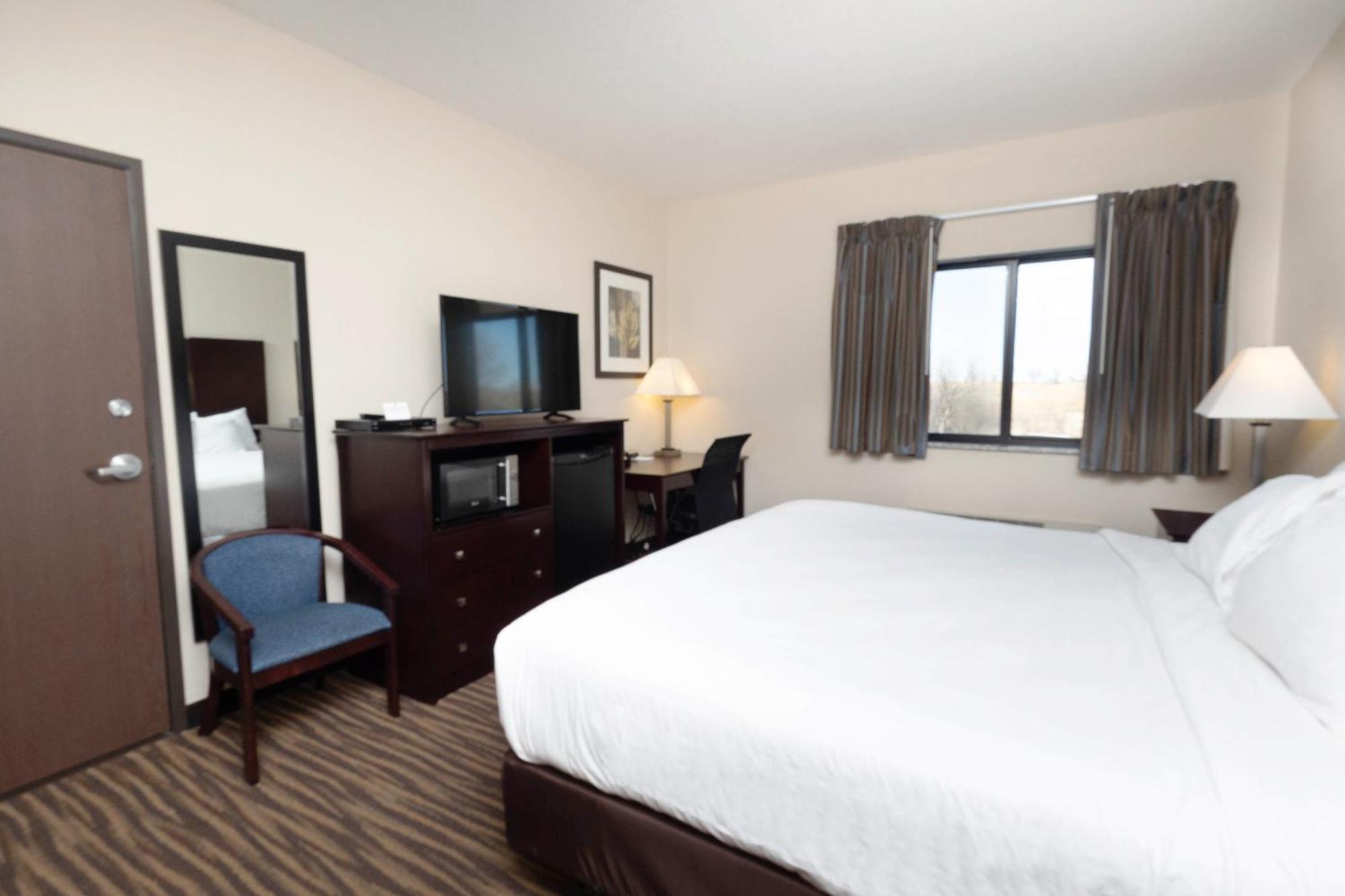 Cobblestone Inn & Suites Maryville Екстериор снимка