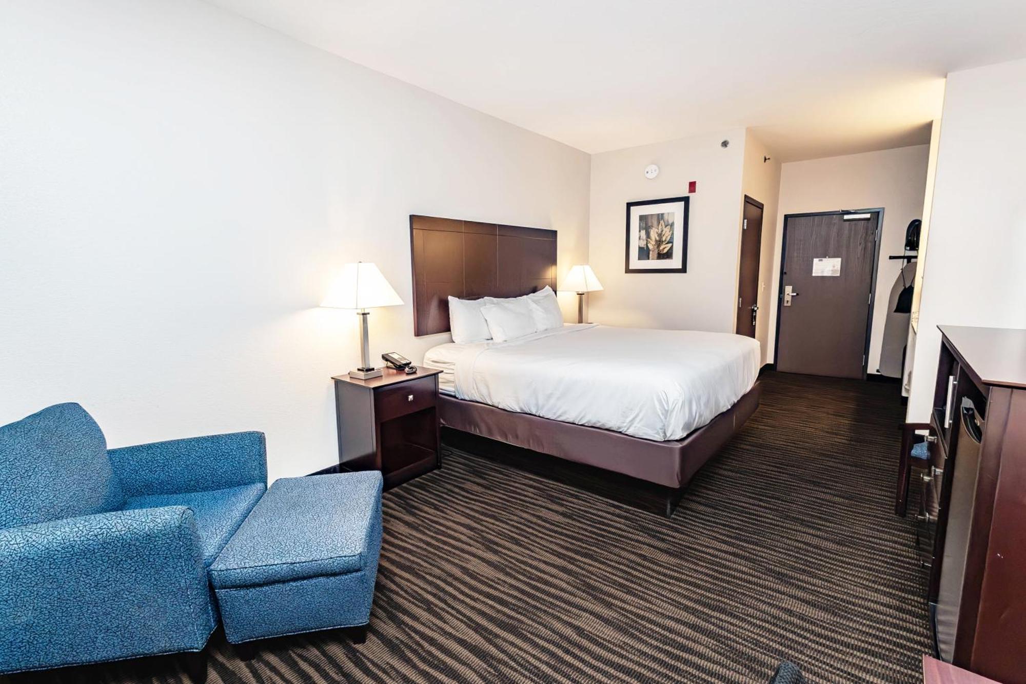 Cobblestone Inn & Suites Maryville Екстериор снимка