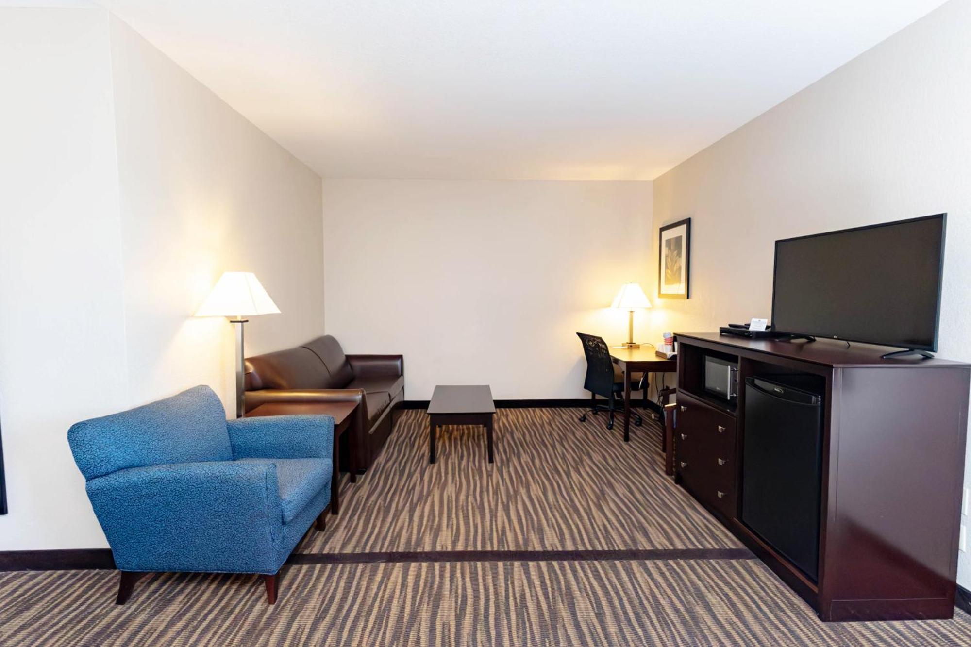 Cobblestone Inn & Suites Maryville Екстериор снимка