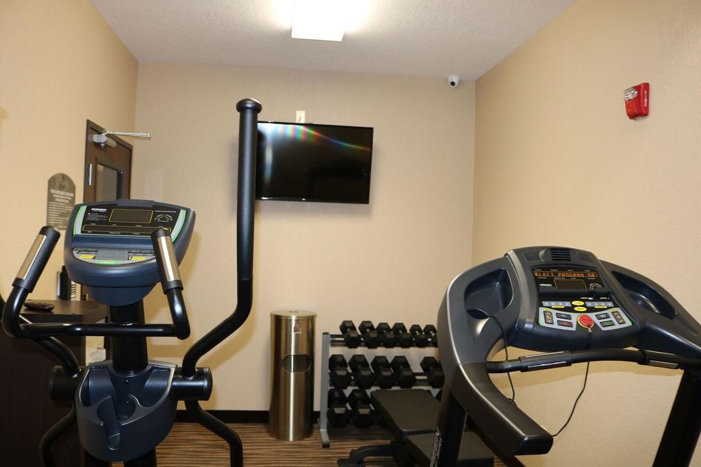 Cobblestone Inn & Suites Maryville Екстериор снимка